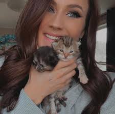 Liam has eyes now !!! The last few days he had a lot of trouble opening  them. We're getting somewhere 🤗