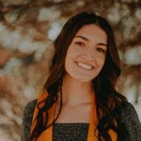 Darcie Perry's Instagram, Twitter & Facebook