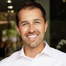 Doug Fabian's Instagram, Twitter & Facebook