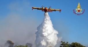 Jun 30, 2021 · emergenza incendi, vertice a catanzaro. Sud Italia Nella Morsa Degli Incendi 2500 Uomini Mobilitati In Calabria Rai News