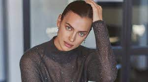 Ирина шейк в букингемском дворце. Zolotaya Krasotka Irina Shejk Snyalas V Pikantnom Vide Dlya Novoj Reklamy