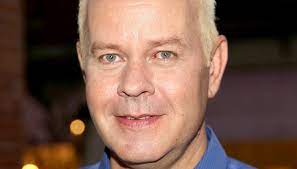 While on today, james michael tyler—who played gunther on the series—shared that he's been battling prostate cancer since sept. K1xtrwuwkg5cam