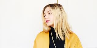 Like vinegar and water, though, this methods doesn't work for everyone. How To Lighten Hair In 2021 12 Best Hair Brightening Products