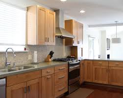 Maple Shaker Cabinets Design Pictures Remodel Decor And Ideas Page 2 With Images Kitchen Design Maple Kitchen Maple Kitchen Cabinets