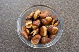Kacang hijau terkenal dengan kandugan nutrisi nabati yang kaya akan protein. 12 Aneka Jenis Kacang Enak Ini Bisa Ditemukan Di Indonesia