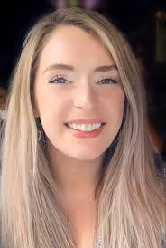 Rebecca Irons's Instagram, Twitter & Facebook