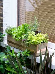 Gratuit et sans engagement ! Bac A Fleurs Sur Le Rebord De La Fenetre 50 Idees Fascinantes