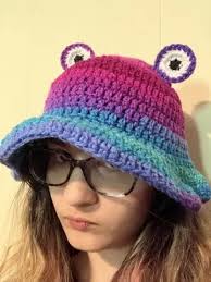 Discover hundreds of crochet clothing aesthetic patterns