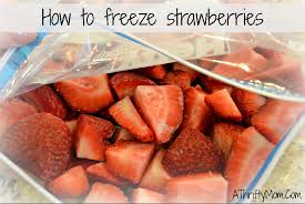 How To Freeze Strawberries 5 Easy Steps Strawberries Healthy Breakfast Snacks Frozen Strawberries Easy Smoothies