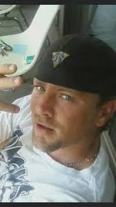 Daniel Rife's Instagram, Twitter & Facebook