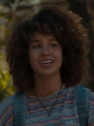 Madelyn Cline and Sofia Wylie: Exploring Dramatic Vibes