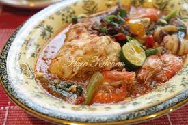 ( 1/2 kilo berharga rm15.00 sahaja). Mee Bandung Azie Kitchen