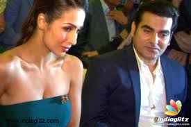 See what reporter said about tahir ul qadri wife & daughter. Arbaaz Khan Snapped With Wife Malaika Arora Khan Ends Divorce Reports Tamil News Indiaglitz Com