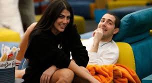 Lui e la ex moglie armanda frassinetti oltre al concorrente hanno avuto un'altra figlia, di nome gaia. Gf Vip Tommaso Zorzi E La Storia D Amore Tra Giulia Salemi E Pierpaolo Petrelli Io Non Ti Aiuto