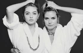 The latest tweets from leni klum (@leniolumiklum). Heidi Klum Et Leni Klum Pour Vogue Allemagne Fevrier 2021 Photographiees Par Chris Colls In 2021 Heidi Klum Heidi Vogue