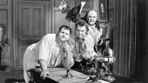 Aceștia au format, vreme de 20 de ani, unul dintre cele mai iubite cupluri de „grăsuțul oliver hardy a murit în anul 1957, la vârsta de 65 de ani. Stan Si Bran Un Caz De Crima 1930 Subtitrat Romana Hd Latimp Eu Site Teatru Radiofonic Filme Romanesti
