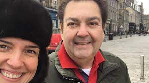 Fausto corrêa da silva, mais conhecido como faustão, é um apresentador, jornalista, radialista e cineasta nascido no dia 2 de maio de 1950, na cidade de porto ferreira, no estado de são paulo. Cenapop Fausto Silva Completa 69 Anos E Recebe Homenagem Da Mulher E Do Filho