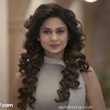 She Is Love Maya Riddhima Jenny Jennifer Jenniferwinget Beyhadh Dill Mill Gayye Jenniferwinget1 Messy Hairstyles Beauty Jennifer Winget Beyhadh