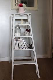 Escabeau En Bois Decoratif Blanc Patine Shabby Chic Meubles Et Rangements Par Charmy Co Escabeau Bois Mobilier De Salon Et Escabeau
