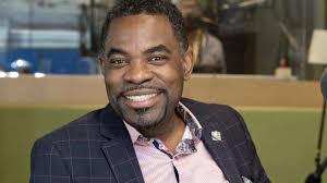 Frantz Benjamin développe une passion pour la radio