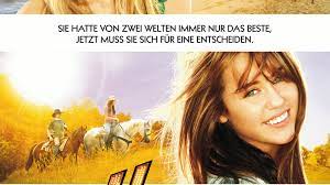 Doch langsam schafft es miley stuart nicht mehr, schule, freunde und ihr geheimes leb. Fakten Und Hintergrunde Zum Film Hannah Montana Der Film Kino De