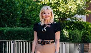 9 Verschiedene Styles Von Sportlich Bis Elegant Klassisch Und Peppig Lieblingsstil Kleidung Kleidung Fur Frauen Uber 50 Outfits Lassig