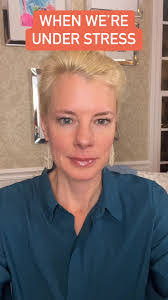 Carrie Watterson's Instagram, Twitter & Facebook