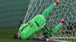 After clearing that set piece, liverpool break like lightning and gulacsi races out of his box to stop mane running through. Liverpool Vs Leipzig Highlights Red Bull Blunders Give Reds Win