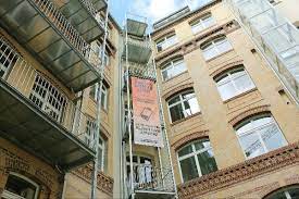 Diese karte wurde von menschen wie ihnen erstellt! Studio Office And Studio Commissioner Kulturwerk Des Bbk Berlin