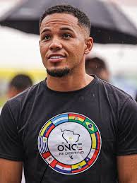 🇮🇹 ¡ 𝐄𝐥 𝐀𝐫𝐫𝐢𝐞𝐫𝐨 𝐬𝐢𝐧 𝐞𝐱𝐜𝐮𝐬𝐚𝐬 ! ✓ Robert Mejía es nuevo  jugador de Once Caldas, el volante central caucano con 24 años, llega  procedente de Khimki en Rusia donde estaba cedido.