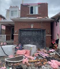 Aftermath of the tornado in barrie today #barrie #tornado Gz H Mzwdangm