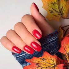 Next, create the 3d effect by adding white detail to the outer edges. Gorgeous Winter Red Nail Art Designs Stylish Belles