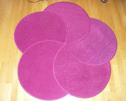 Wählen sie das teppichmaterial aus unserem großen sortiment. Dekotrick Einfach Selbst Gemacht Teppich Aus Badematten Panorama Idowa