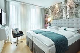 The hotel is within hailing distance to many locations as museum island, german historical museum, gendarmenmarkt. Holiday Inn Berlin Alexanderplatz Hotel Berlin De