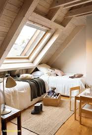 Doch dies ist nicht nur für die umwelt schädlich. Elegantes Bild Von Dachboden Schlafzimmer Design Ideen Dekoration Ideen Schlafzimmer Design Dachgeschoss Schlafzimmer Zimmer Einrichten