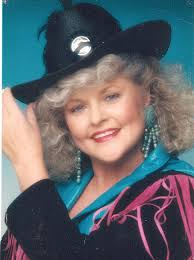 Branson Songwriter Dr. Lynda Lynn Releases â€œReach Out For Himâ€ CD