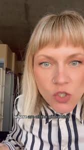 Subtle Stack Lindsey