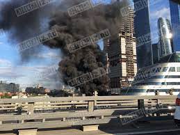 Жизнь в москва сити в пентхаусе на 82 этаже. Ryadom S Bashnyami Moskva Siti Snova Polyhaet Silnyj Pozhar Novosti Pyatyj Kanal