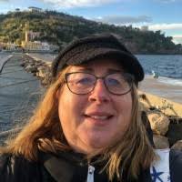 50+ profili “Lydia”