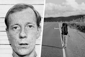 Als jonge lifter ontsnapte Steve aan seriemoordenaar, dit is zijn verhaal:  “Er was een reden waarom ik gespaard werd”