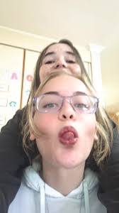 Hannah Gilreath's Instagram, Twitter & Facebook