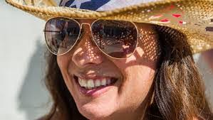 Judith Brummer's Instagram, Twitter & Facebook