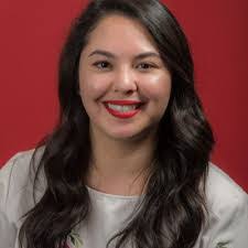 Amanda Raphael's Instagram, Twitter & Facebook