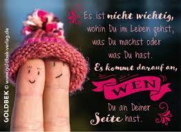 Postkarten Liebe Lustiges Wintermotiv Es Kommt Darauf An Wen Du An Deiner Seite Hast Lebensweisheiten Spruche Spruche Weisheiten Spruche