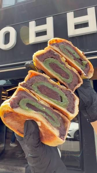오메기떡+단팥빵, 제주스러움을 가장 잘 보여주는 빵이라고 생각하는 “조천 오메기 품은 단팥빵” 에는 실제 오메기떡이 들어가있어 쫀득한  식감을 느끼실수 있습니다;;) 아베베 팝업메뉴 15종에도 포함된답니당!!, 아베베 팝업스토어 3월 20일 오픈!!, 제주국제공항,  팝업스토어, 아베베베이커리, 기간_3월 20일(목)~ 5월 6일(화), 시간_오전 8시~오후 ...