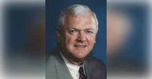 Kerry Kasper's Instagram, Twitter & Facebook