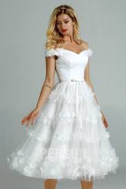 Une robe de mariage civil avec un dos original à paris une robe de mariée pour mariage civil doit être élégante, épurée et toujours très chic. Offrez Vous Une Robe De Cocktail Pour Mariage Pas Cher