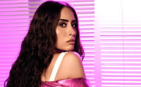 Ünlü şarkıcı niran ünsal, 8 yıldır birlikte olduğu i̇brahim gugu ile trabzon'da dünyaevine girdi. Sarkici Hande Unsal Bosandigi Esiyle Ask Yasadigini Itiraf Etti Dailymotion Video