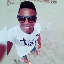 Ɗαяwiŋ Cαмpbεll ☆ @DarwinGabbana