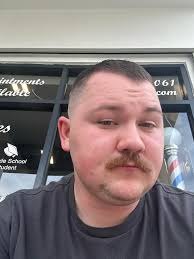 Shane Gillis lookalike conversation and humorous comments